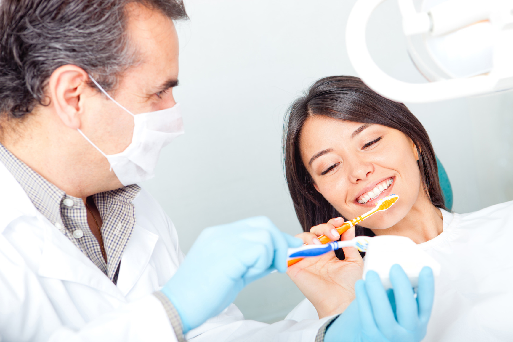 Dentosmile : la gouttière orthodontique invisible